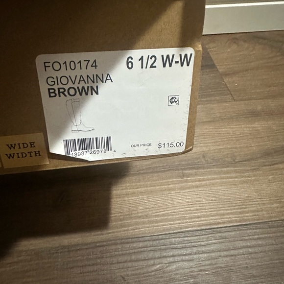 FRYE AND CO. Women's Tan Leather Heeled Boots - Picture 2 of 2